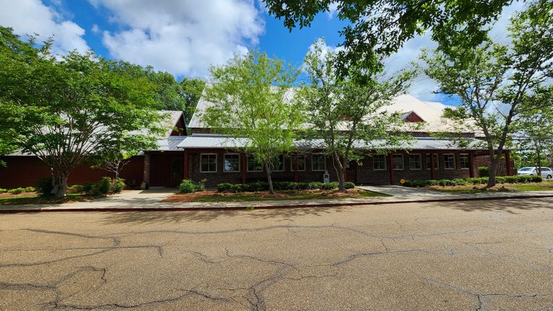 This Mississippi Buffet Serves Southern Comfort Food Locals Say Is Worth Loosening The Belt 30 Small Town Setting, Big Heart
