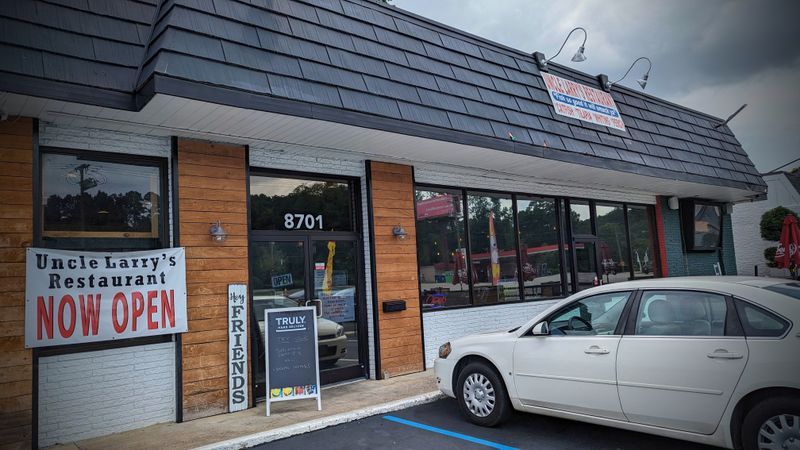 Uncle Larry's - Chattanooga, Tennessee