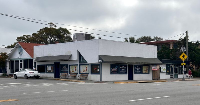 12 Classic Breakfast Spots Across America That Stay Affordable, Hearty, and Packed With Regulars 8 Breakfast Club - Tybee Island, Georgia
