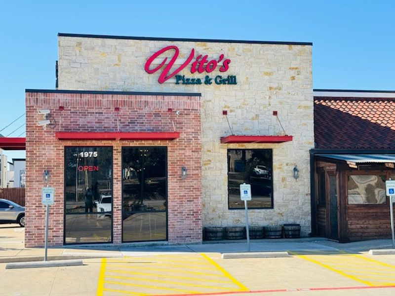 17 Old-School Italian Restaurants Where the Decor Hasn’t Changed in Decades 18 Vito’s Italian Restaurant — Dallas, Texas