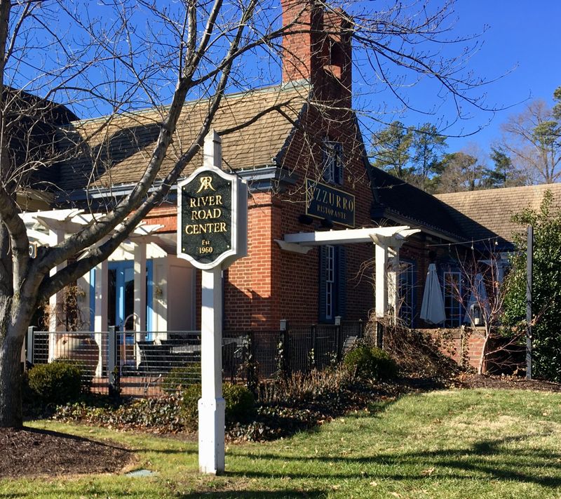 10 Family-Owned Italian Spots In Virginia That Could Pass For A Sunday At Nonna’s 11 Azzurro Italian Restaurant