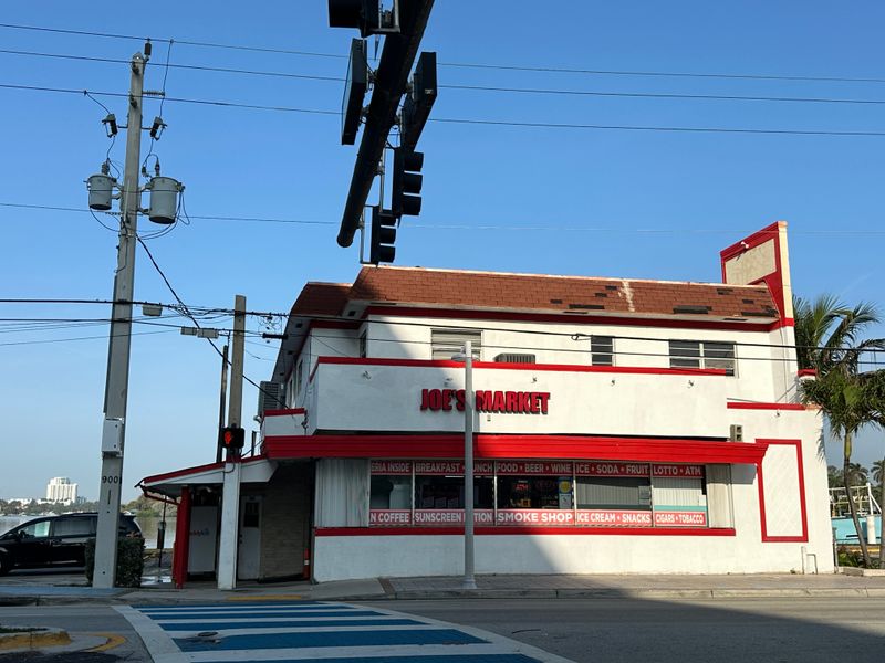 Joe's Market - Hollywood, Florida