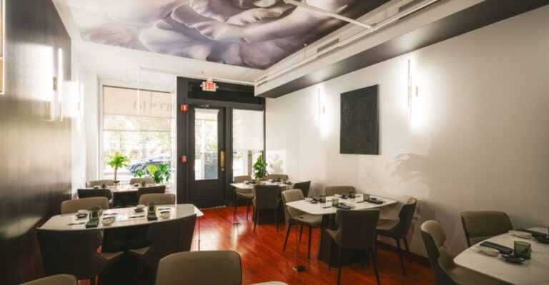 At This Connecticut Italian Café, Finding A Table After 6 PM Feels Like Beating The Odds