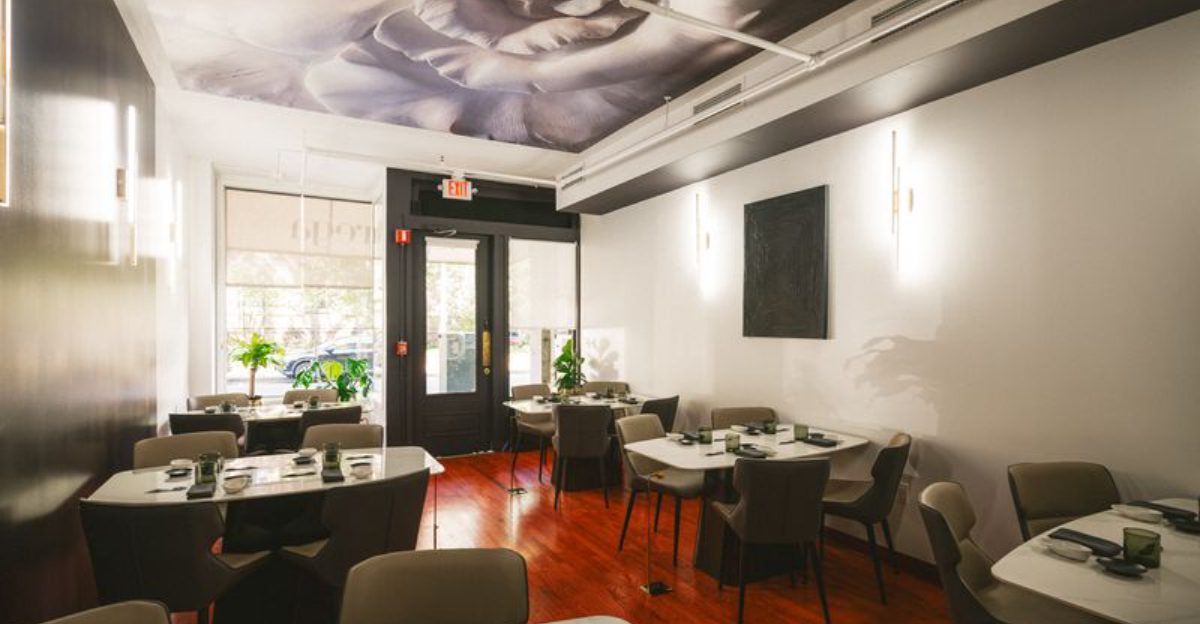 At This Connecticut Italian Café, Tables After 6 PM Are Practically A Local Myth