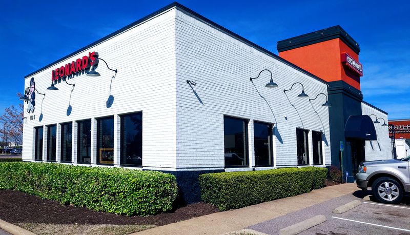 Leonard's Pit Barbecue, Cordova, Tennessee