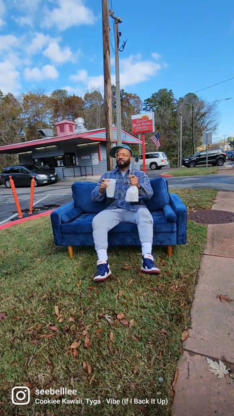 This North Carolina Biscuit House Is So Beloved, Locals Call It Their Second Kitchen 9 Walk-Up Window vs Drive-Thru