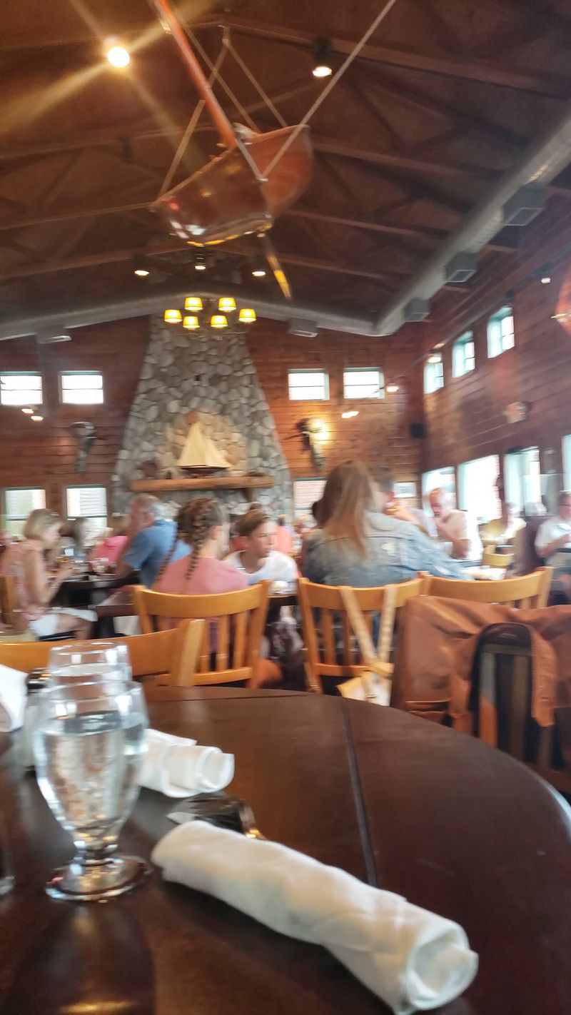 This Michigan Waterfront Grill Serves Whitefish Locals Call “Pure Lake Tradition” 16 Kids And Family Friendly Picks