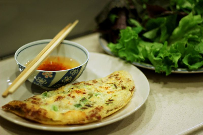 Banh Xeo Mini (crispy mini crepes)