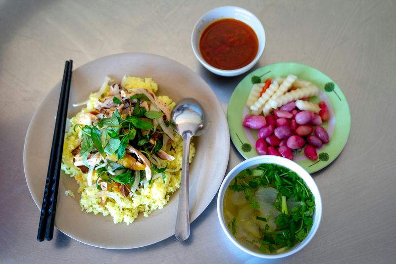 Light but Full of Flavor - 15 Vietnamese Dishes Perfect for Hot Summer Days 14 Com Ga Hoi An (Hoi An chicken rice)