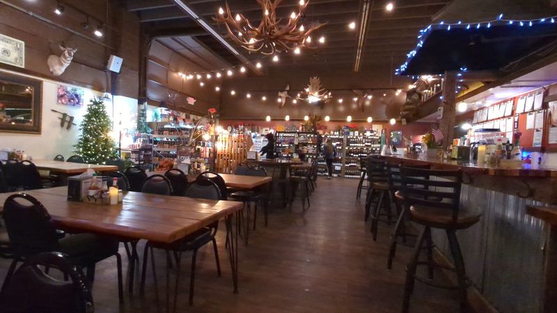 Local Atmosphere And Roadside Charm