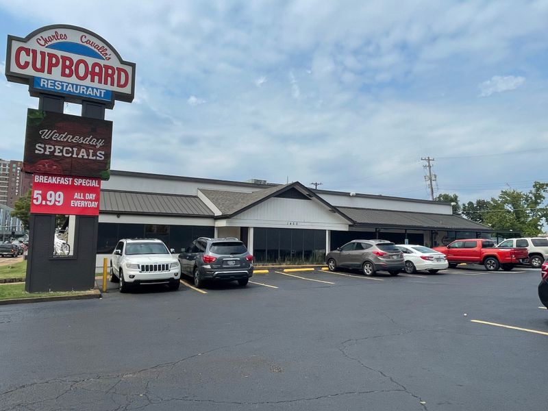 The Cupboard Restaurant - Memphis, Tennessee