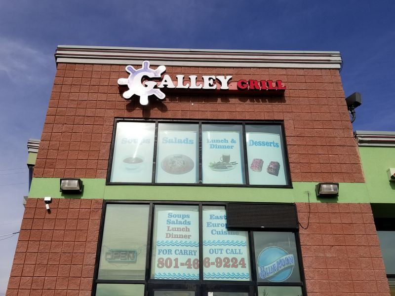 17 Utah Scone Breakfast Spots Where The Honey Butter Turns First-Timers Into Regulars 23 The Galley Grill - Salt Lake City, Utah