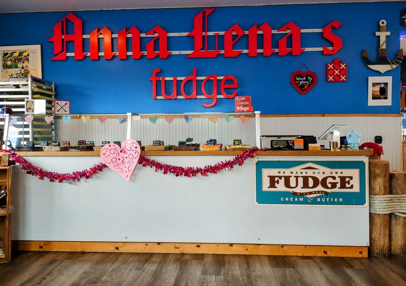 Drop Anchor Seafood & Grill - Long Beach, WA