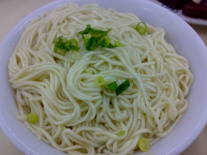 18 Chinese Dishes You Rarely See on Takeout Menus (But Really Should Try) 13 Shanghai Scallion Oil Noodles