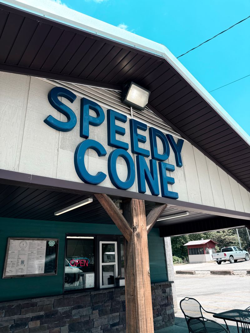 14 Missouri Fish Fry Windows Famous For Hot, Crispy River Catch 8 Speedy Cone - Wappapello, MO