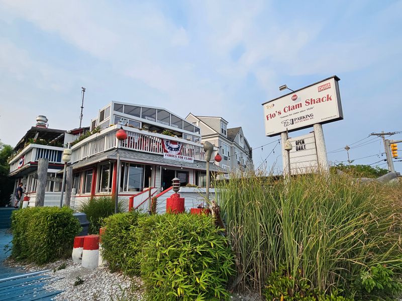 Flo's Clam Shack - Middletown, Rhode Island