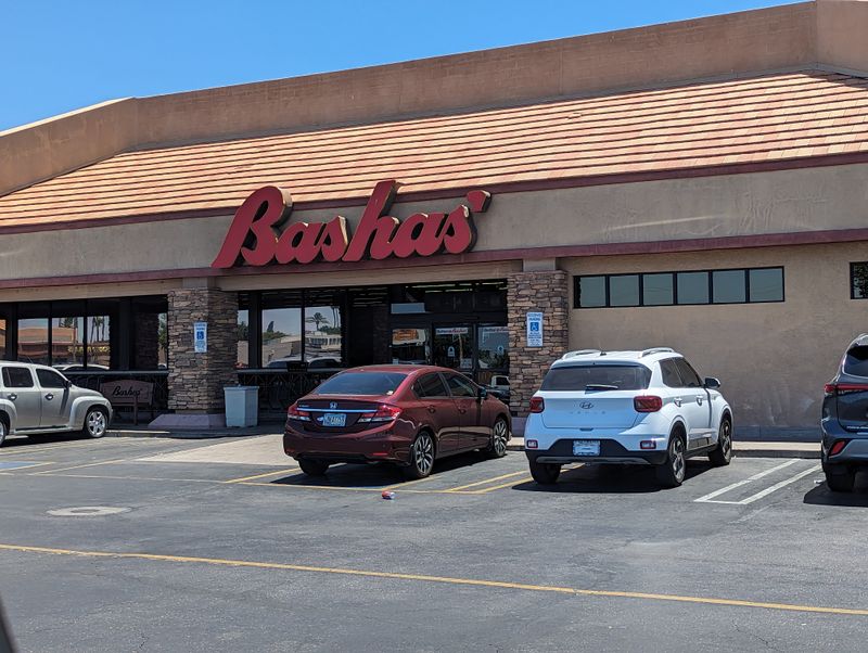 11 Arizona Donut Shops Where The Glaze Is Still Warm When The Box Closes 9 Bashas' - Phoenix, Arizona