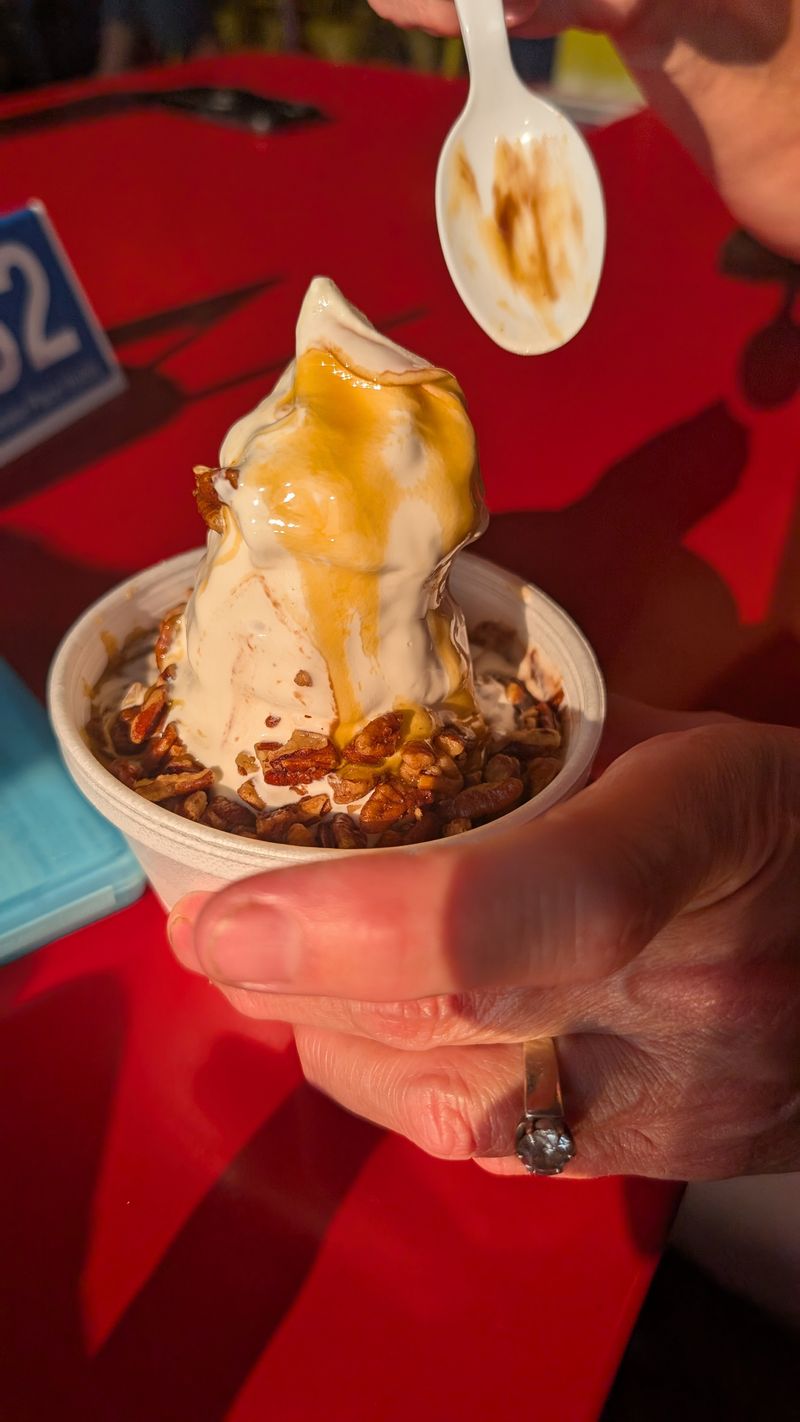 Caramel Turtle Sundae