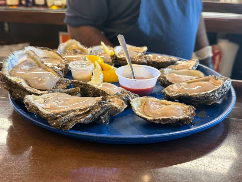 Harbor Seafood & Oyster Bar - Kenner, Louisiana