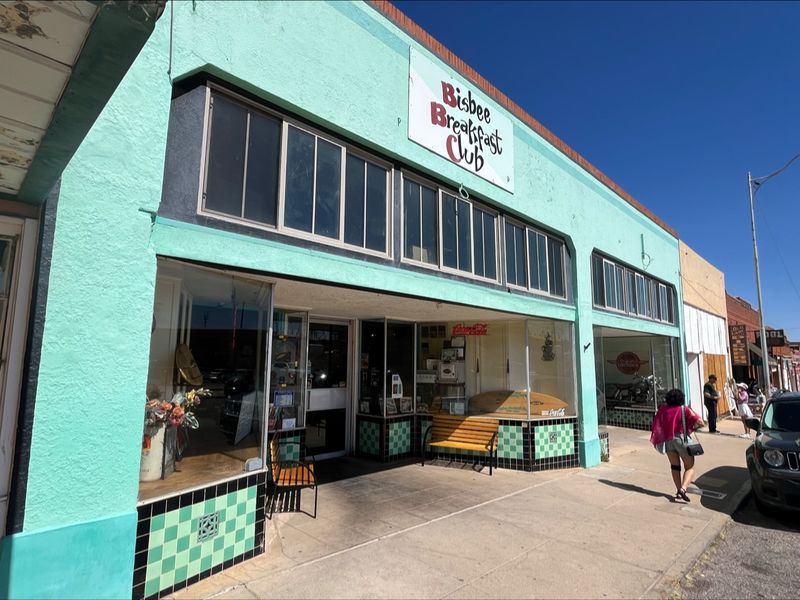 Coffee That Keeps Pace With Conversation