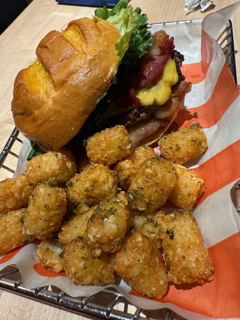 I Traveled Across America to Try 21 Cheeseburgers With Secret Sauce, and 5 Were Absolutely Next-Level 12 Smashburger - Denver, Colorado