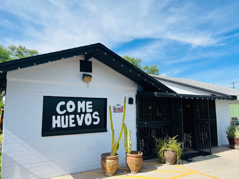 14 Burrito Counters Nationwide Rolling Green Chile Wraps Worth Every Mile 18 PHX Burrito House – Phoenix, AZ