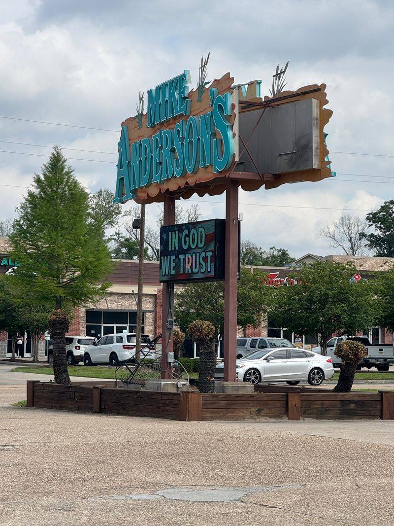 Mike Anderson's - Baton Rouge, Louisiana