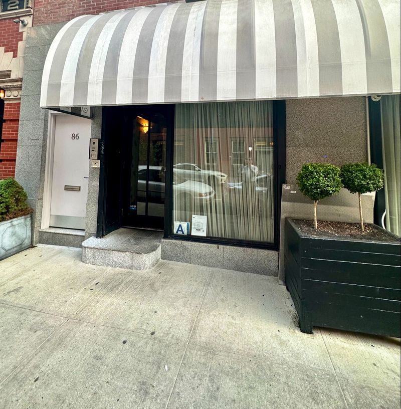 17 Old-School Italian Restaurants Where the Decor Hasn’t Changed in Decades 11 Il Mulino — New York, New York