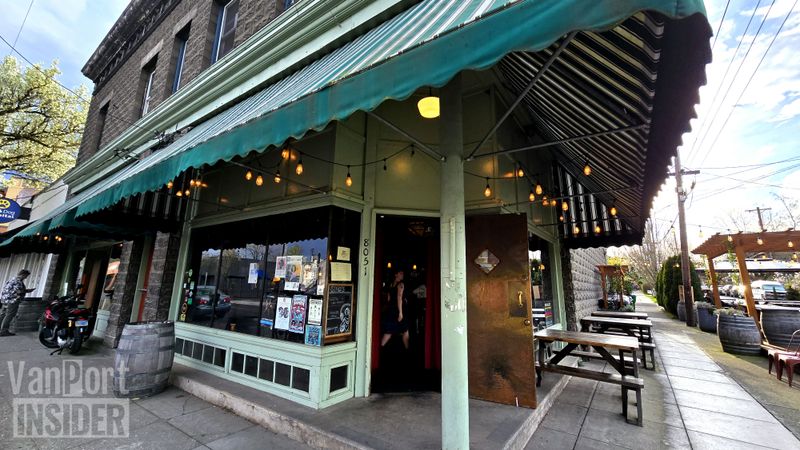 Gino's - Portland, Oregon