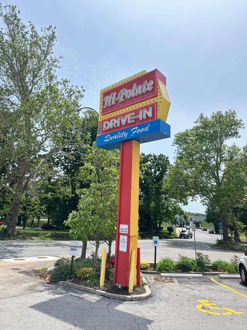 Hi-Pointe Drive-In - St. Louis, Missouri