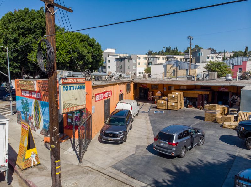 Breakfast Hours, Golden Hours