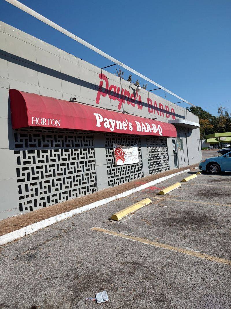 18 Old-School BBQ Cabins Across America Still Smoking Ribs the Right Way 8 Payne’s BBQ – Memphis, TN
