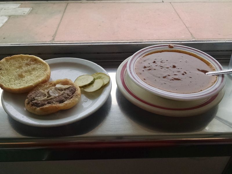 This Detroit Burger Joint Serves Slider Burgers Locals Say Haven’t Changed In Decades 14 The Bun That Carries The Story