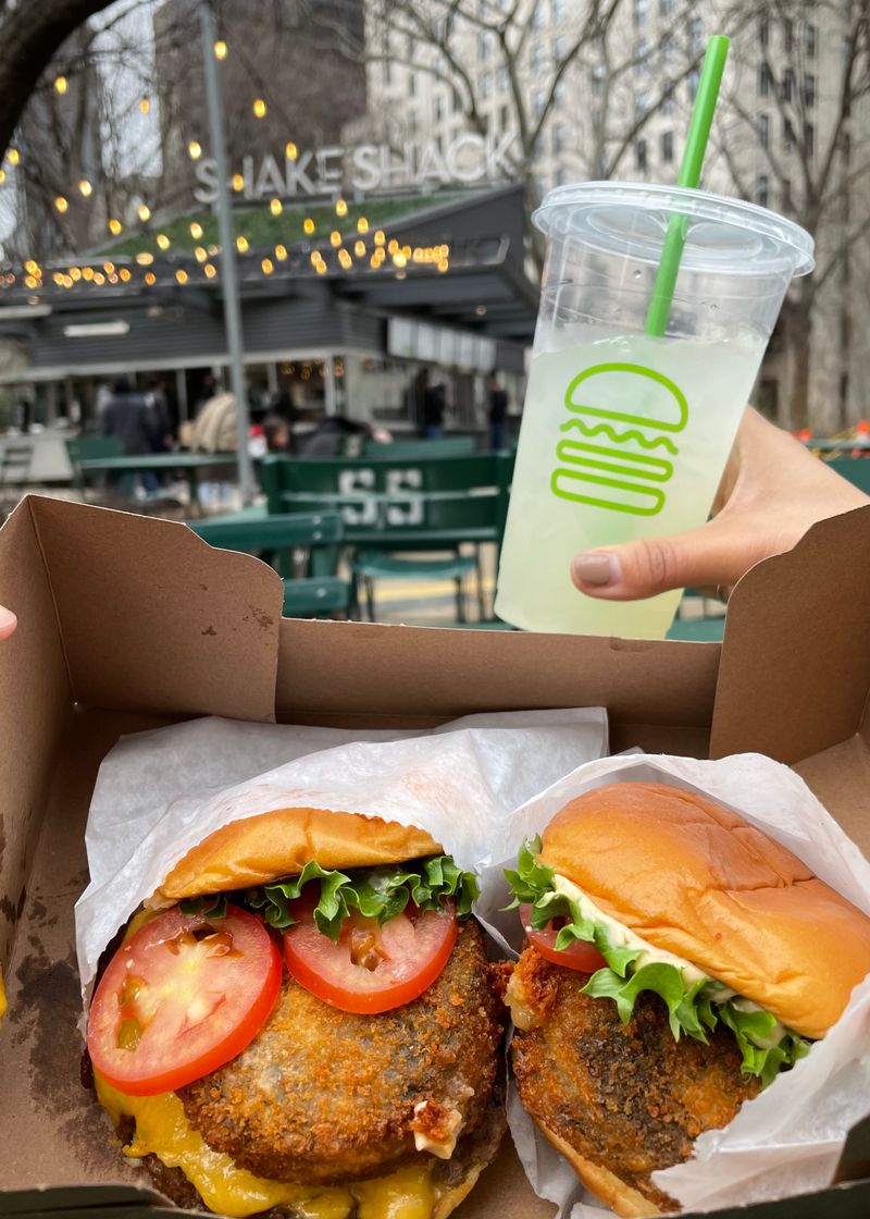 Chefs Say These 19 Chain Restaurants Do the Basics Better Than Most Places 2 Shake Shack Madison Square Park - New York, New York