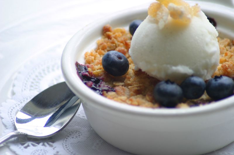 Blueberry crisp