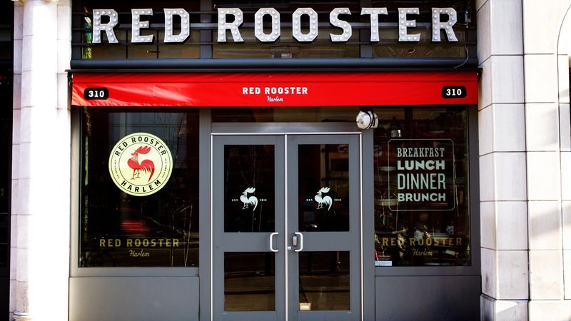 21 Comfort-Food Cafes Across America Where the Mac and Cheese Comes Out Bubbling Hot 18 Red Rooster Harlem - New York, New York