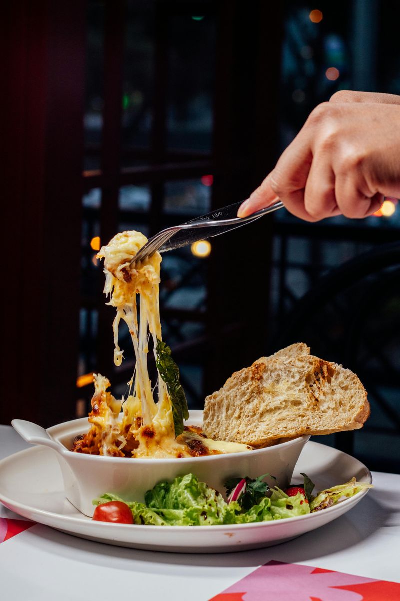 16 Meals That Fed Families Without Being Called “Comfort Food” 15 Baked pasta