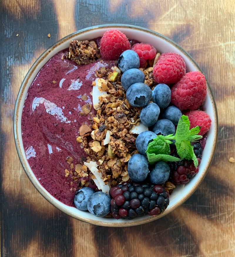 Famous Dishes You’ve Been Saying Wrong for Years (Yes, Even That One) 12 Açaí bowl