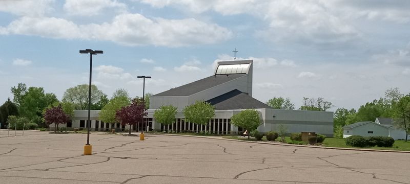 20 Church Basement Suppers Across America Serving Casseroles and Pies the Community Way 9 St. John’s Lutheran Church - Annandale, Minnesota