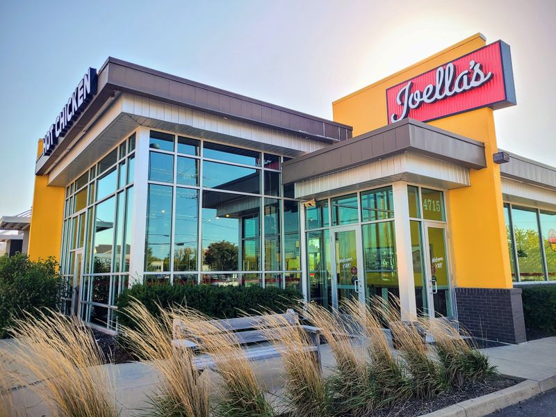 Joella’s Hot Chicken