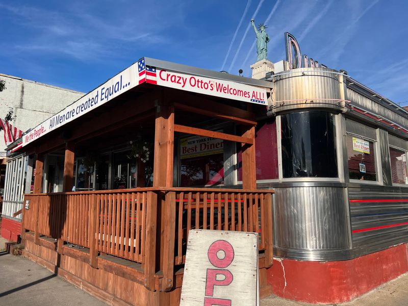 12 New York Small-Town Diners Where Every Booth Has a Story 17 Crazy Otto's Empire Diner - Herkimer, New York