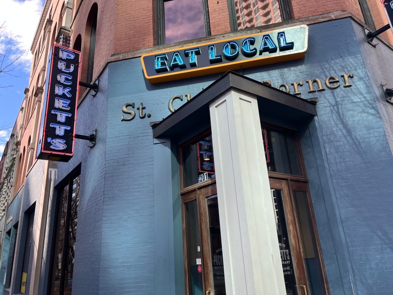 Puckett's Restaurant - Nashville, Tennessee