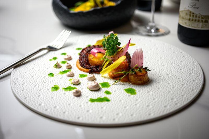 The Six-Table Theater