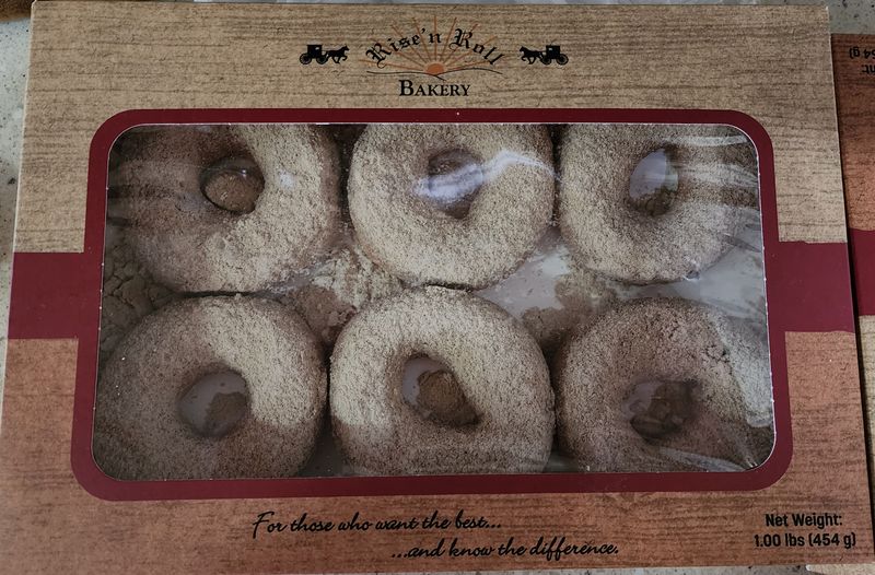 People Cross Indiana Just To Try The Cinnamon Rolls At This Roadside Bakery 6 Take-Home Packs For The Road