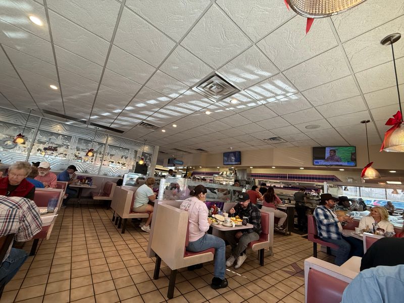 Friendly Faces At 2 AM