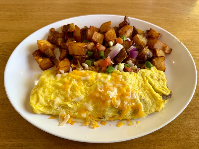 This Colorado Mountain Café Serves Heaping Breakfast Plates Locals Say Are the Best Warm-Up Before a Day on the Summit 9 Potato O Brien Side