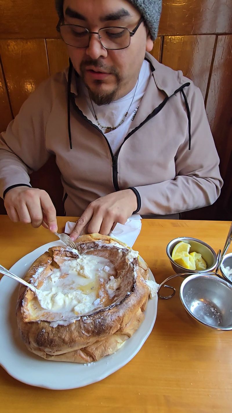 This Pancake House Flips Cakes Bigger Than the Plate—and Food Lovers Love It 13 Service That Actually Cares