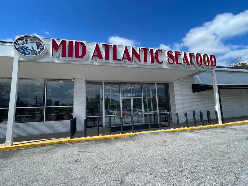 Maryland Carryout Fish Windows That Keep The Oil Hot All Afternoon 3 Mid Atlantic Seafood - Laurel, Maryland