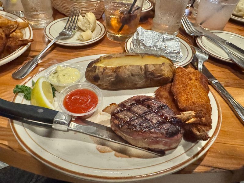 The Stagecoach Inn - Garden City, Idaho