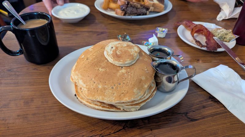 Owner Hospitality And Fast Service